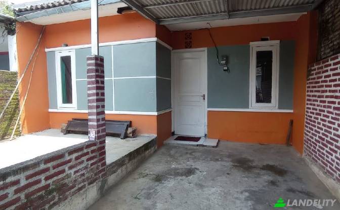 Casa de una sola familia en venta - Pakisjajar, Indonesia