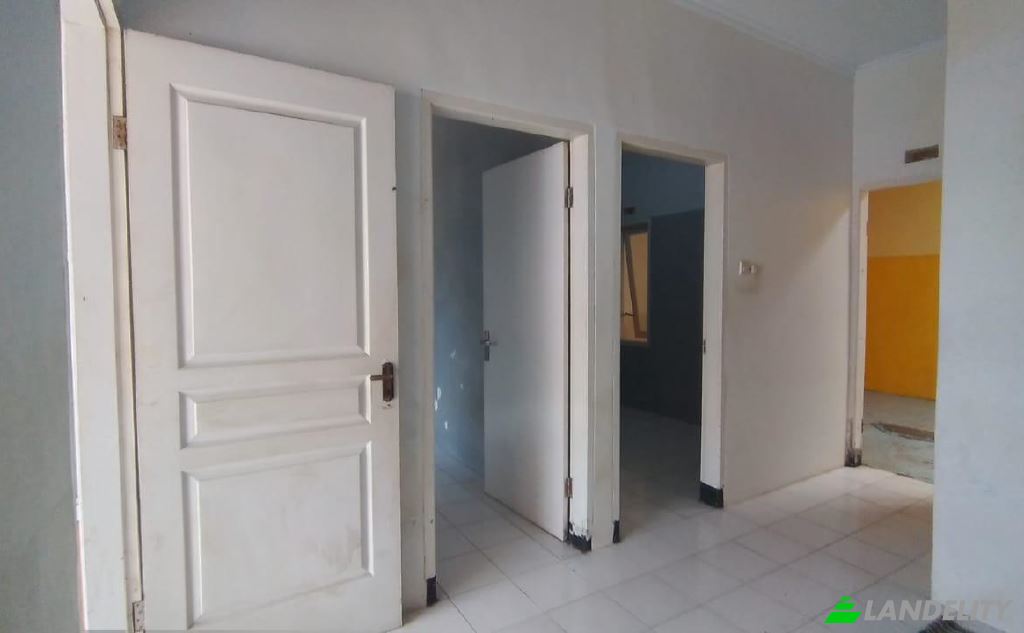 Single Family Home for Sale Perum graha permata residence blok, Krajan, Pakisjajar, Malang Regency, East Java, Indonesia, Kec Pakis, Kabupaten Malang, Jawa Timur 65154. Photo 3