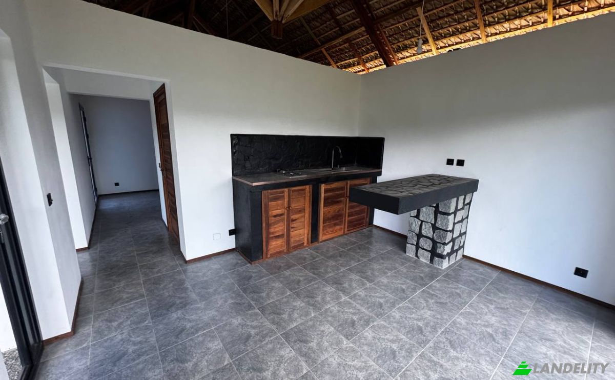 Villa for Sale Route de LOuest, Ambaro, Nosy-Be, Diana, Madagascar. Photo 5