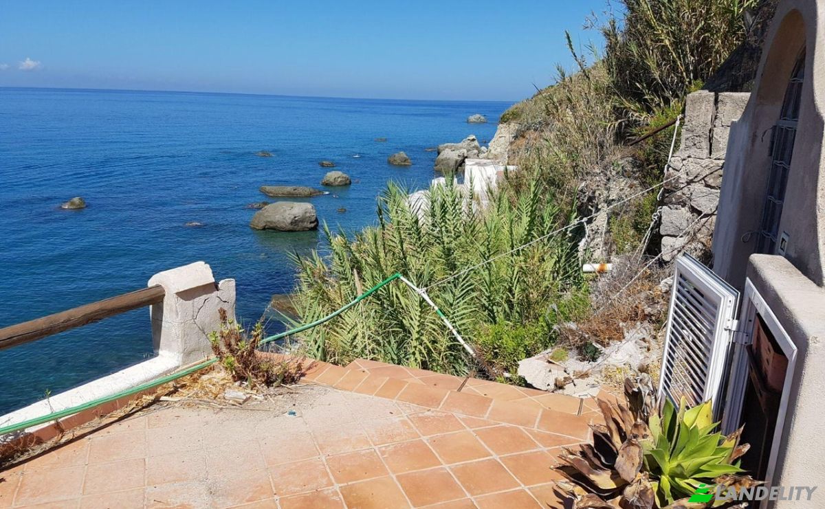 Mansion for Sale Via Giovanni Mazzella, 80075 Forio NA, Forio, Metropolitan City of Naples, Campania, Italy. Photo 5