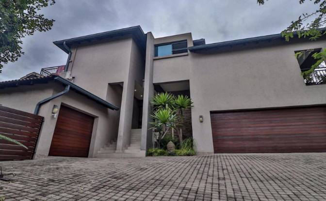 Single Family Home for Sale 6 Schoeman St. Photo#2