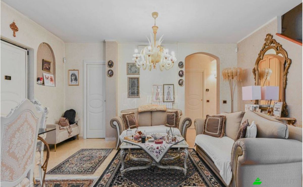Villa for Sale Via Nazario Sauro, 20847 Albiate MB, Albiate, Province of Monza and Brianza, Lombardy, Italy. Photo 3