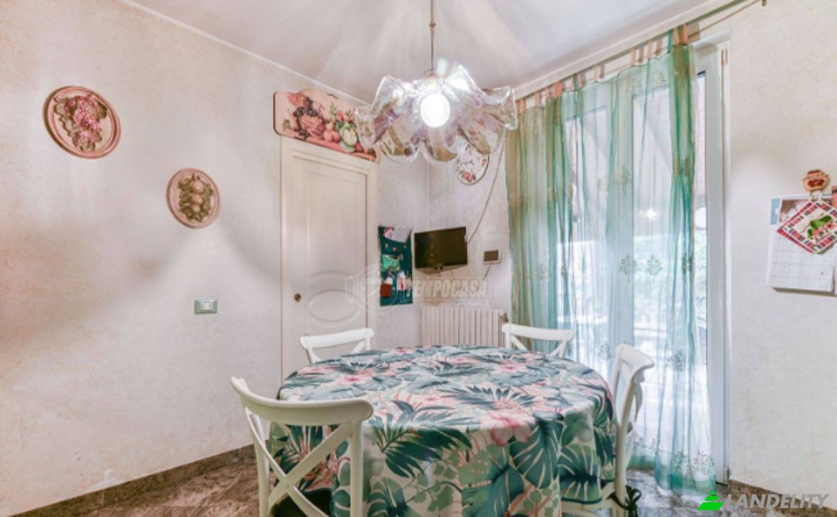 Villa for Sale Via Nazario Sauro, 20847 Albiate MB, Albiate, Province of Monza and Brianza, Lombardy, Italy. Photo 6