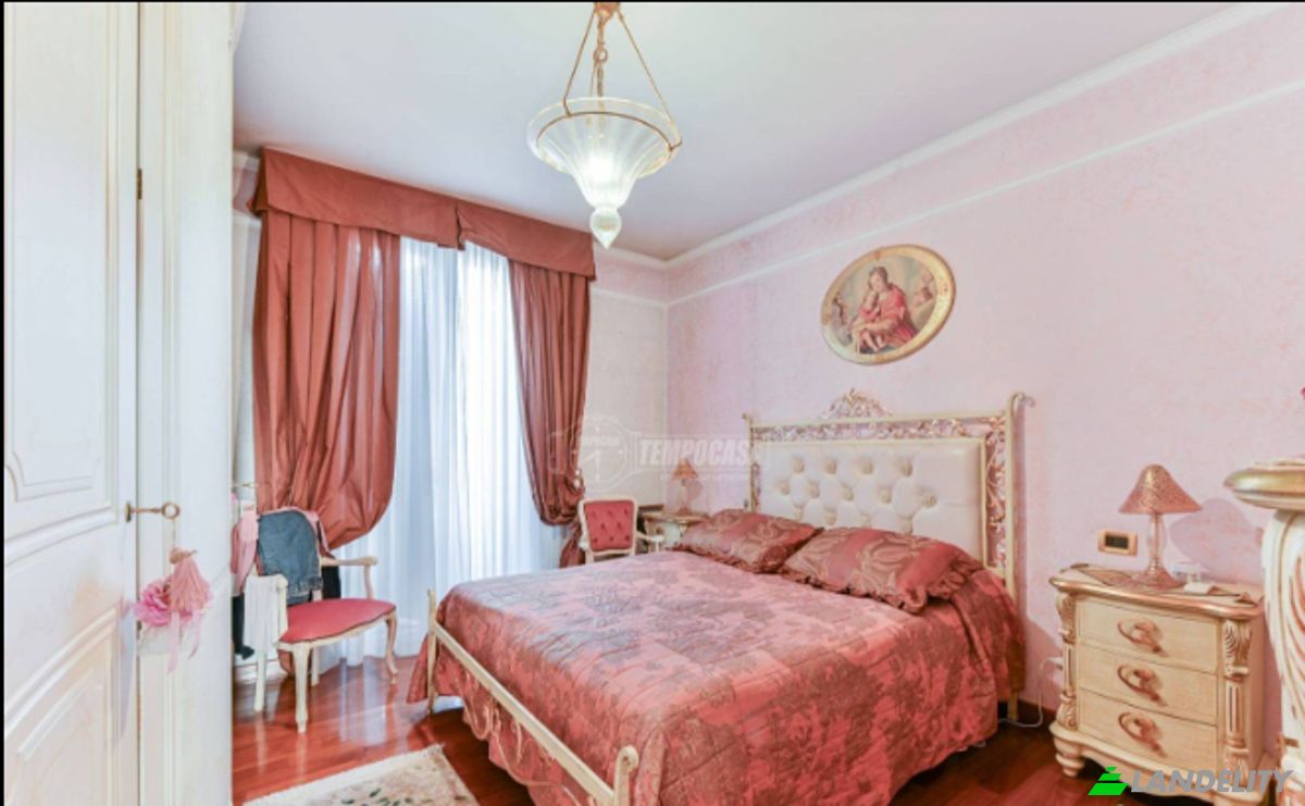 Villa for Sale Via Nazario Sauro, 20847 Albiate MB, Albiate, Province of Monza and Brianza, Lombardy, Italy. Photo 7
