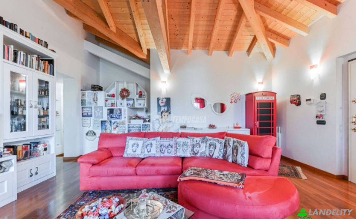 Villa for Sale Via Nazario Sauro, 20847 Albiate MB, Albiate, Province of Monza and Brianza, Lombardy, Italy. Photo 12