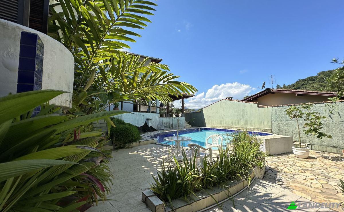 Casa de una sola familia en venta R C, 570, Tenorio Praia Vermelha, Ubatuba, State of Sao Paulo, Brazil, 11680-000. Foto 3