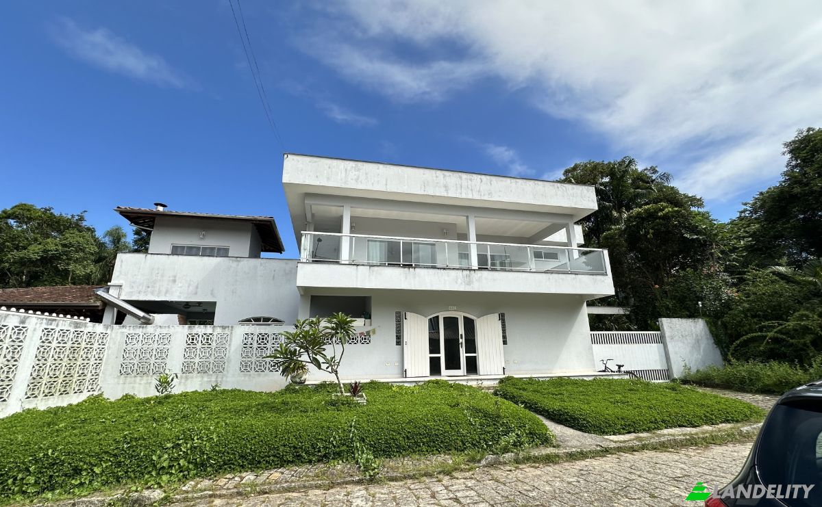 Casa de una sola familia en venta R C, 570, Tenorio Praia Vermelha, Ubatuba, State of Sao Paulo, Brazil, 11680-000. Foto 1