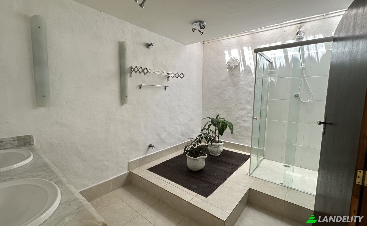 Casa de una sola familia en venta R C, 570, Tenorio Praia Vermelha, Ubatuba, State of Sao Paulo, Brazil, 11680-000. Foto 7
