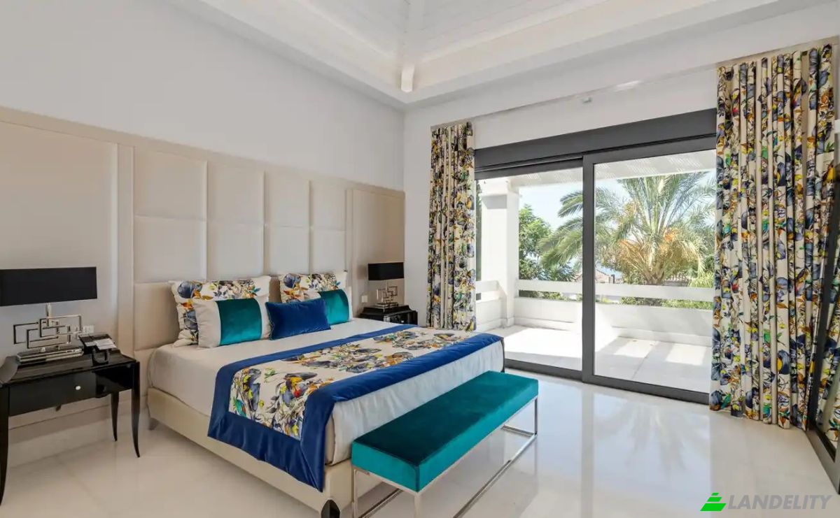 Single Family Home for Sale Calle Sierra Blanca, Marbella, Malaga, Andalusia, Spain. Photo 12