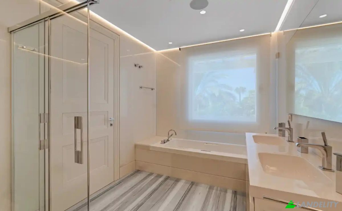 Single Family Home for Sale Calle Sierra Blanca, Marbella, Malaga, Andalusia, Spain. Photo 13