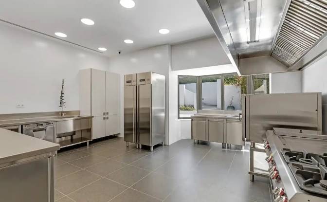 Single Family Home for Sale Calle Sierra Blanca. Photo#18