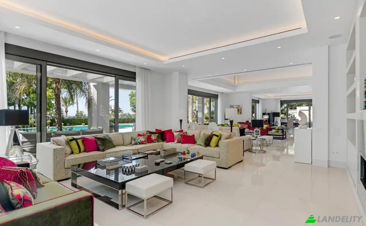 Single Family Home for Sale Calle Sierra Blanca, Marbella, Malaga, Andalusia, Spain. Photo 2