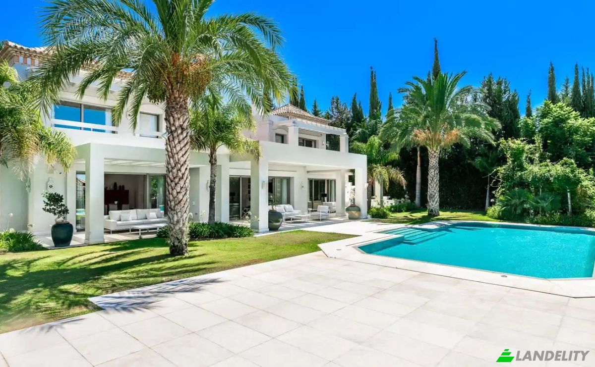 Single Family Home for Sale Calle Sierra Blanca, Marbella, Malaga, Andalusia, Spain. Photo 22