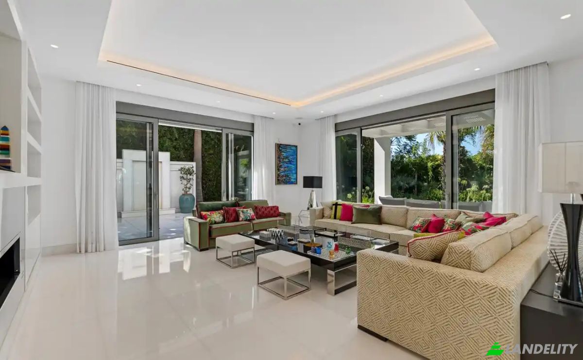 Single Family Home for Sale Calle Sierra Blanca, Marbella, Malaga, Andalusia, Spain. Photo 6