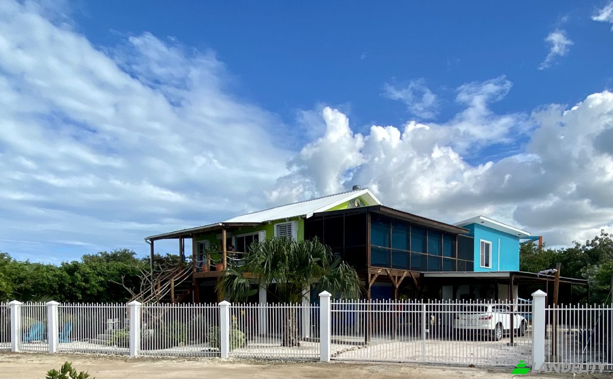 Single Family Home for Sale 749 N Front St, Sarteneja, Cancuncito Beach Sarteneja, Corozal District, Belize. Photo 1