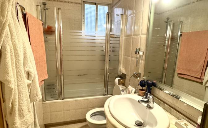 Apartment for Sale C de Chile, Local, Chamartin. Photo#3
