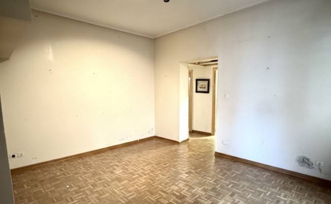 Apartment for Sale C de Chile, Local, Chamartin. Photo#6