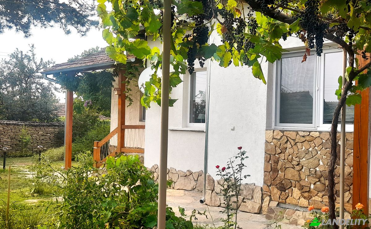 Single Family Home for Sale 5248 Mihalci, Mihalci, Pavlikeni, Veliko Tarnovo Province, Bulgaria. Photo 21