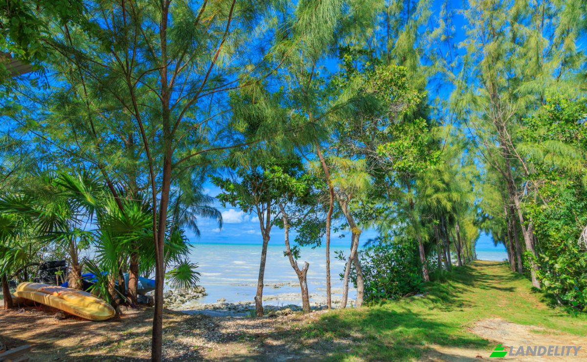 Duplex for Sale Sarteneja, Corozal District, Belize. Photo 5