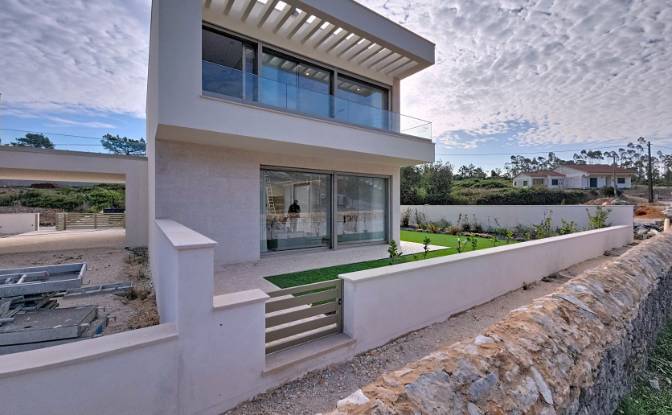 Villa for Sale Estr Dona Maria Pia, Rio Maior. Photo#3 Villa for Sale Estr Dona Maria Pia, Rio Maior. Photo#3