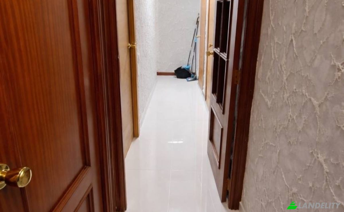 Apartment for Sale Carrer de Conchita Piquer, Campanar, Valencia, Valencian Community, Spain. Photo 4