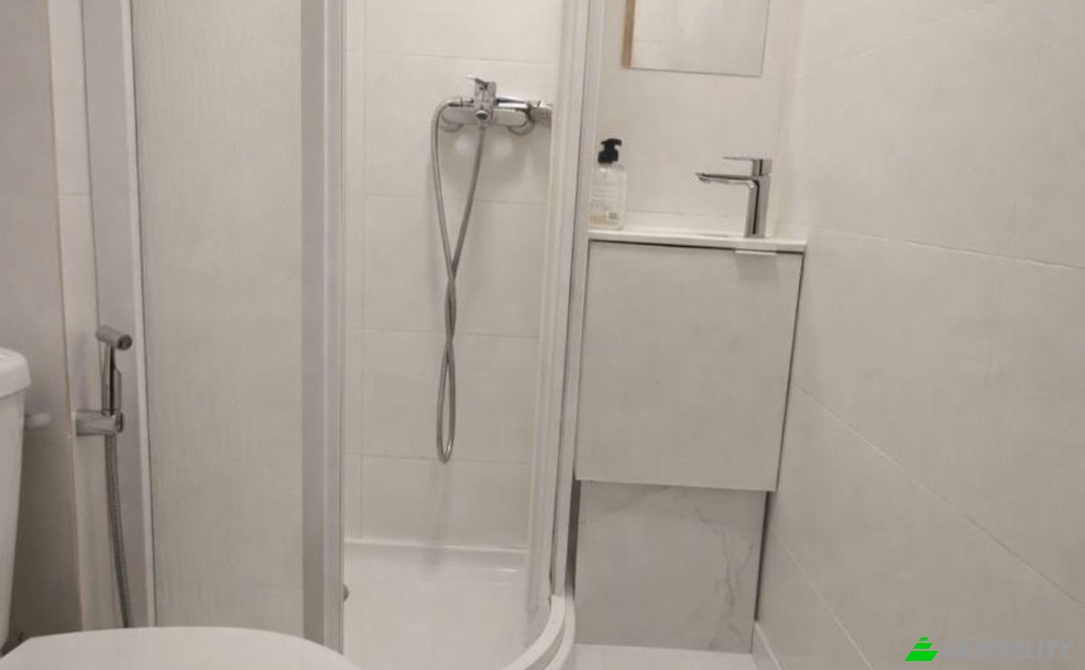 Apartment for Sale Carrer de Conchita Piquer, Campanar, Valencia, Valencian Community, Spain. Photo 2