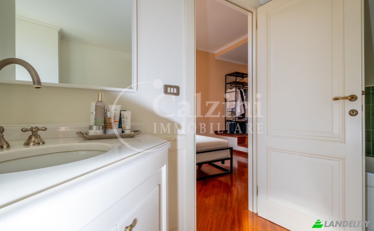 Apartment for Sale Via Basento, 00198 Roma RM, Rome, Metropolitan City of Rome Capital, Lazio, Italy. Photo 4