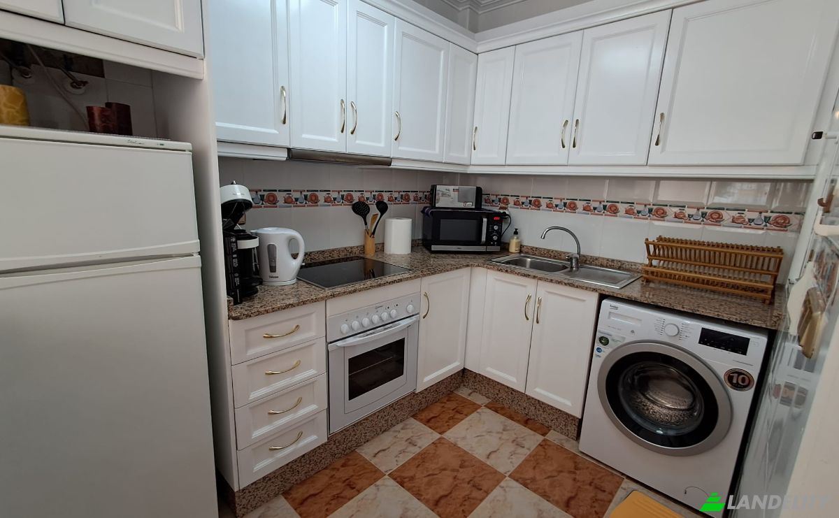 Bungalow en venta Calle Cabo de Gata, Orihuela, Torrevieja, Alicante, Comunidad Valenciana, España. Foto 5