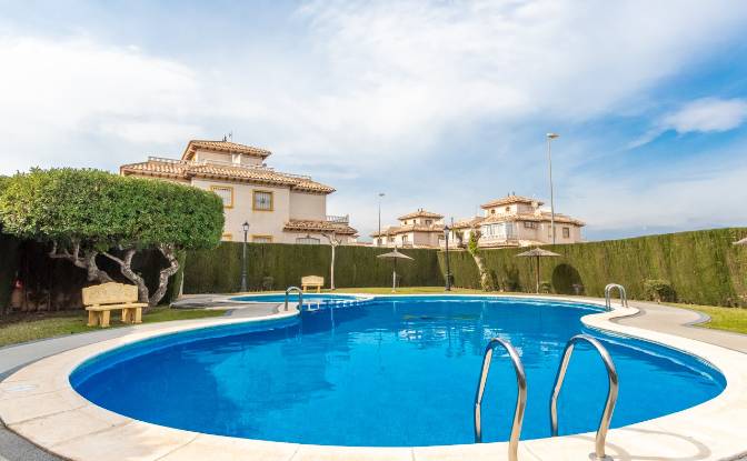 Bungalow en venta Calle Cabo de Gata, Orihuela. Foto#23