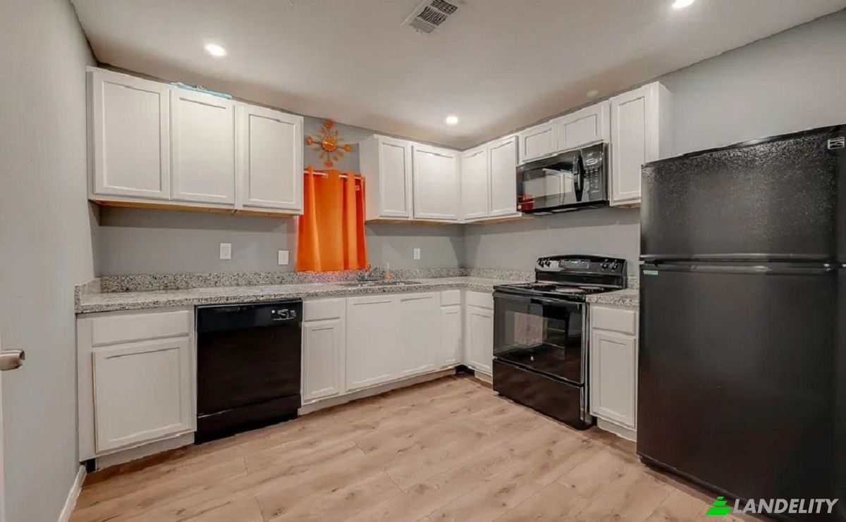 Single Family Home for Rent 6823 Goforth St, Houston, Harris County, Texas, United States, TX 77021, USA. Photo 9