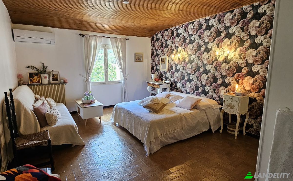 Townhouse for Sale 67 Av Jean Jaures, 66460 Maury, Maury, Pyrenees-Orientales, Occitanie, France. Photo 12