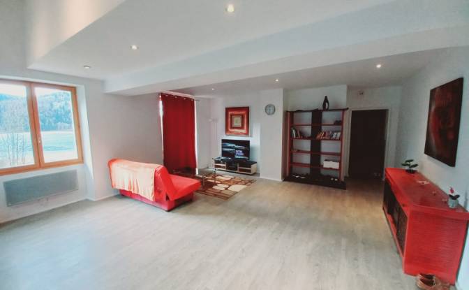 Apartment for Sale 10 Rte du Lac, 39130 Bonlieu. Photo#4 Apartment for Sale 10 Rte du Lac, 39130 Bonlieu. Photo#4