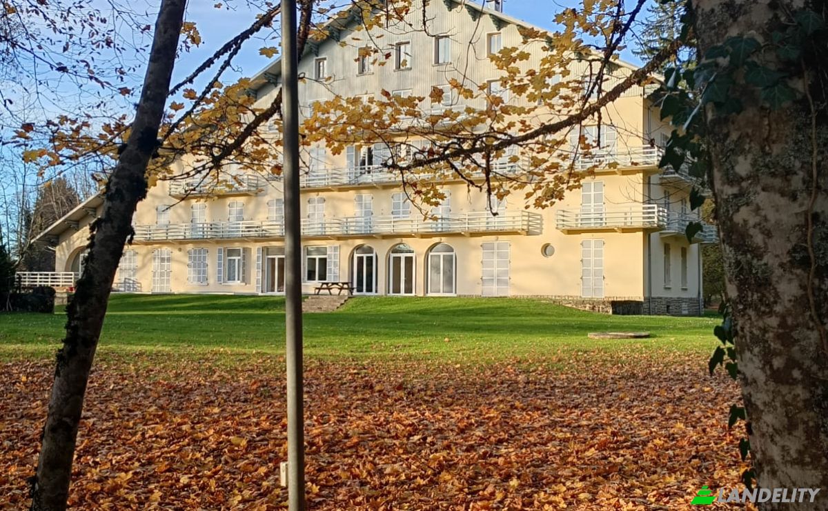 Apartment for Sale 10 Rte du Lac, 39130 Bonlieu, Bonlieu, Jura, Bourgogne-Franche-Comte, France. Photo 5