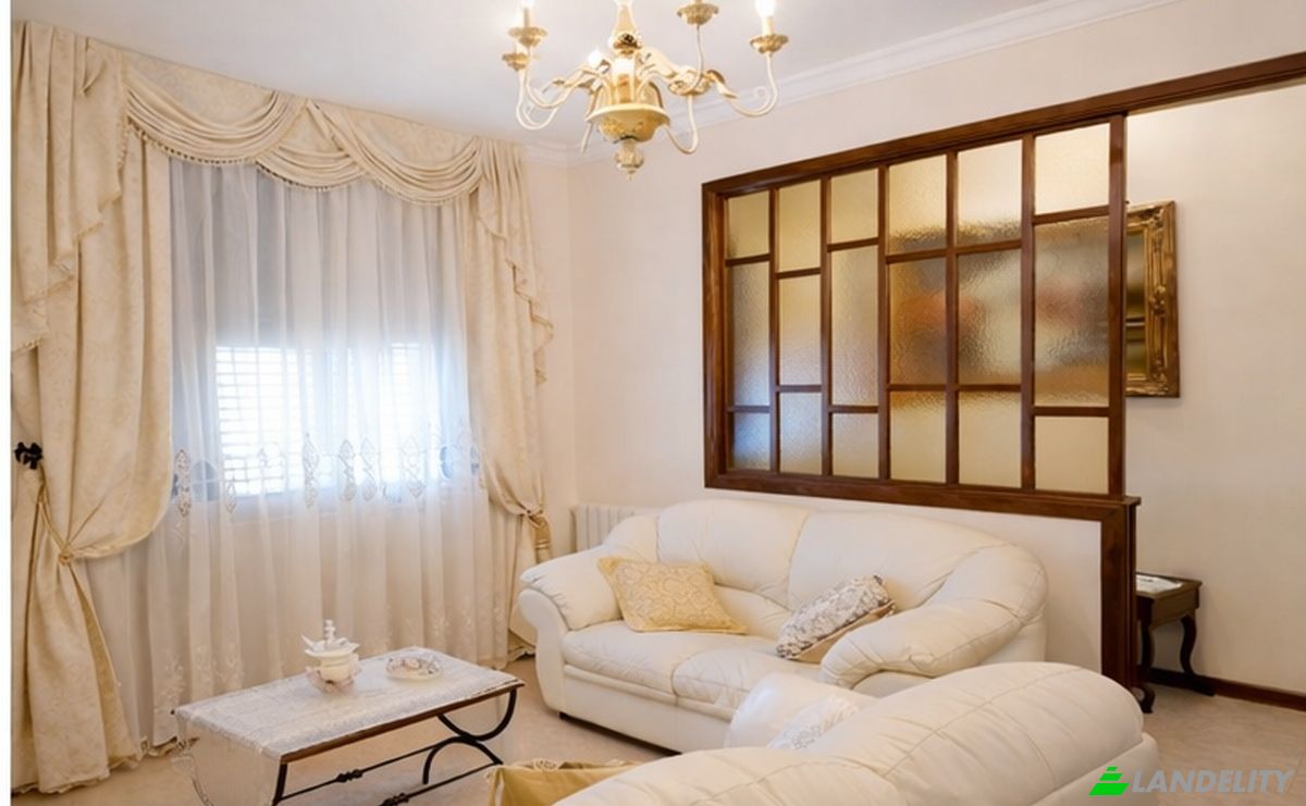 Villa for Sale Via dei Caprifogli, 88900 Crotone KR, Crotone, Province of Crotone, Calabria, Italy. Photo 11