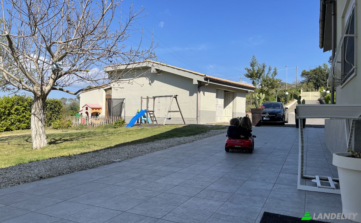 Villa for Sale SP28iii, 95049 Poggio Impiso CT, Poggio Impiso, Metropolitan city of Catania, Sicily, Italy. Photo 6