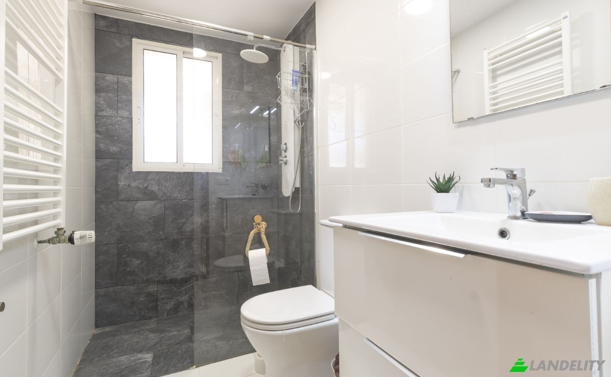 Villa for Sale Carrer la Vall de Travadell, Mutxamel, Valle del Sol, Alicante, Valencian Community, Spain. Photo 12