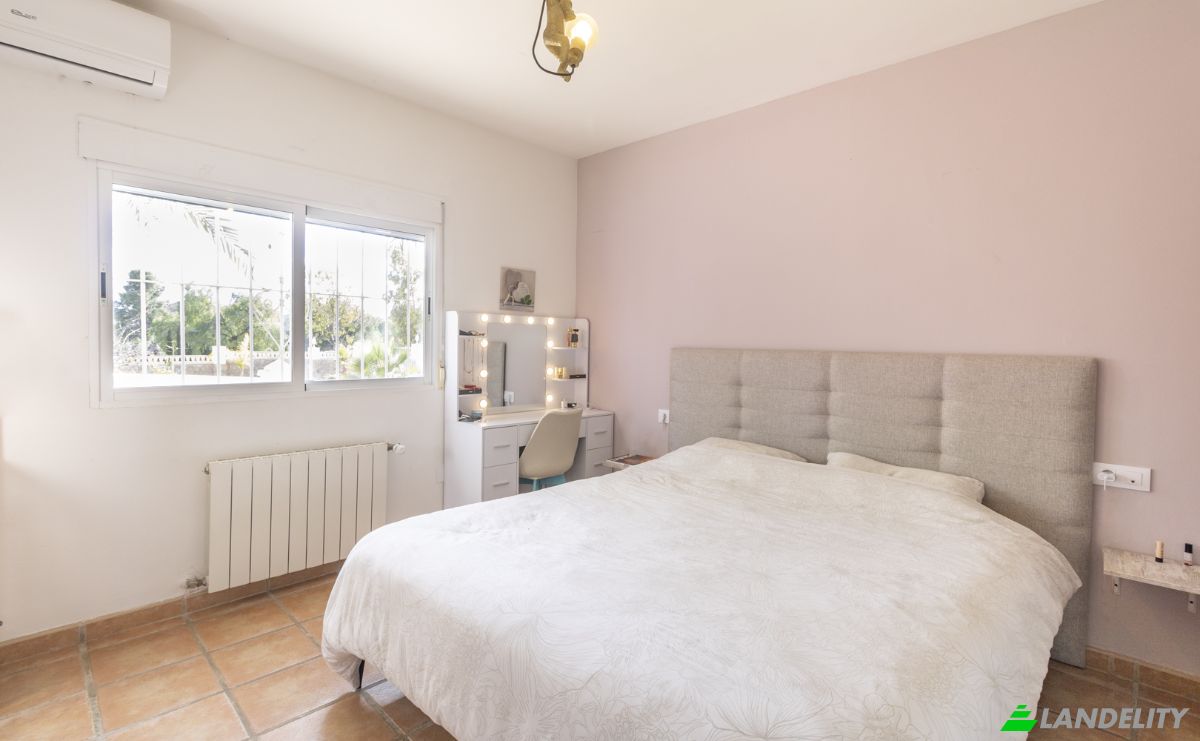 Villa for Sale Carrer la Vall de Travadell, Mutxamel, Valle del Sol, Alicante, Valencian Community, Spain. Photo 13