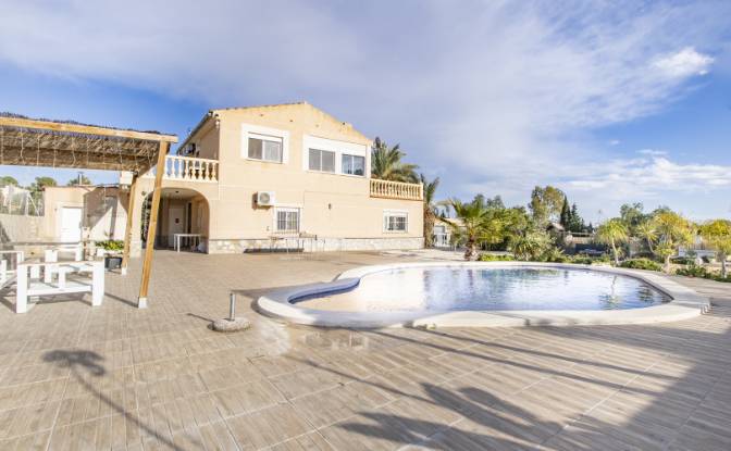 Villa for Sale Carrer la Vall de Travadell. Photo#2 Villa for Sale Carrer la Vall de Travadell. Photo#2