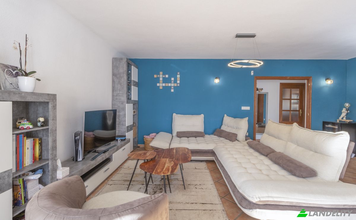 Villa for Sale Carrer la Vall de Travadell, Mutxamel, Valle del Sol, Alicante, Valencian Community, Spain. Photo 3