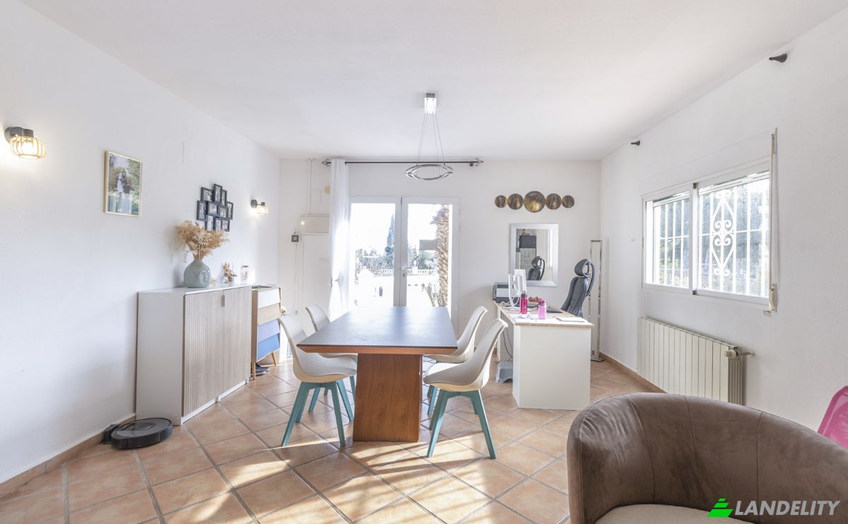 Villa for Sale Carrer la Vall de Travadell, Mutxamel, Valle del Sol, Alicante, Valencian Community, Spain. Photo 6
