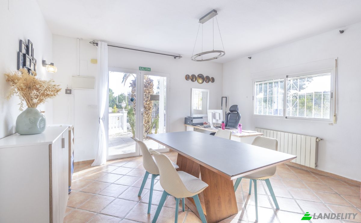 Villa for Sale Carrer la Vall de Travadell, Mutxamel, Valle del Sol, Alicante, Valencian Community, Spain. Photo 9