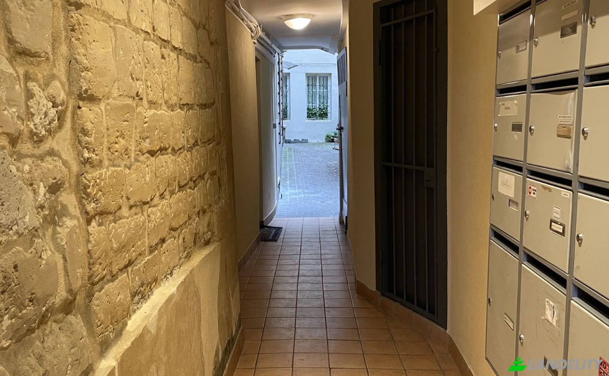 Apartment for Sale 6 Rue Poissonniere, 75002 Paris, Paris, Ile-de-France, France. Photo 5