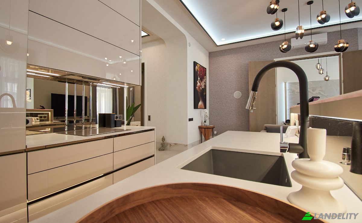 Appartement Te koop Budapest, Hungary, Oktober 6 u 18, 1051 Hungary. Foto 5