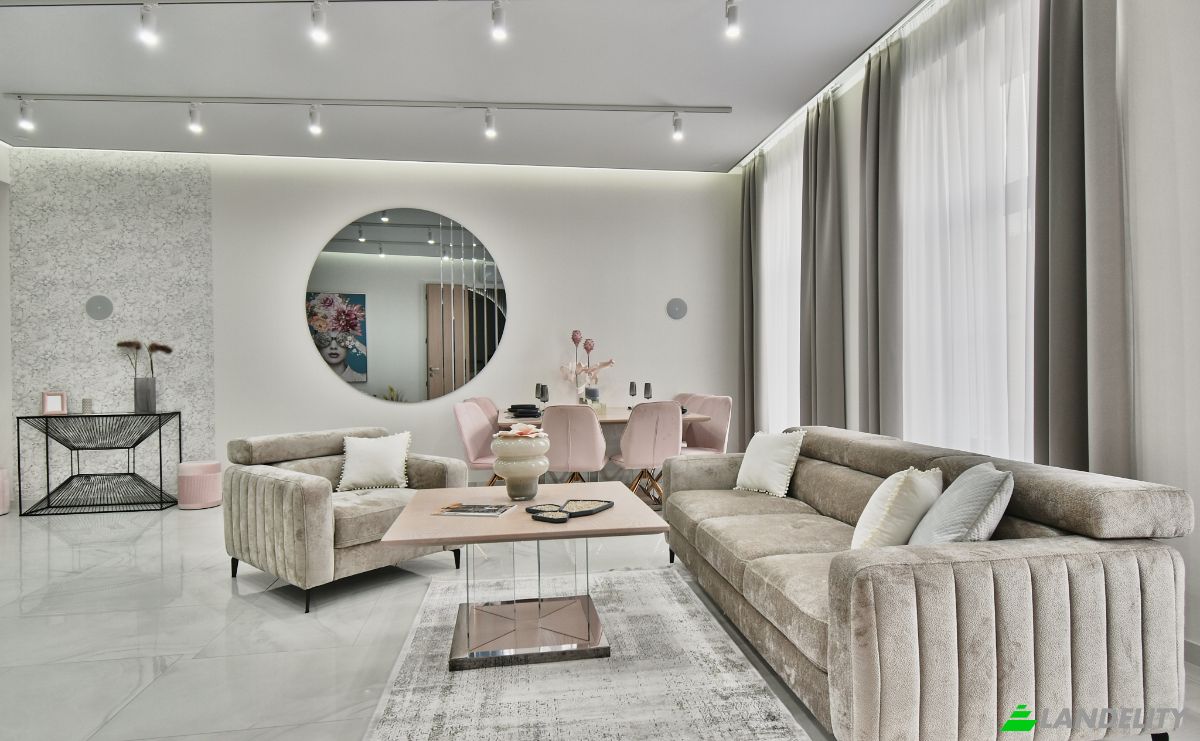 Appartement à vendre Budapest, Hungary, Karoly krt 18, 1052 Hungary. Photo 1