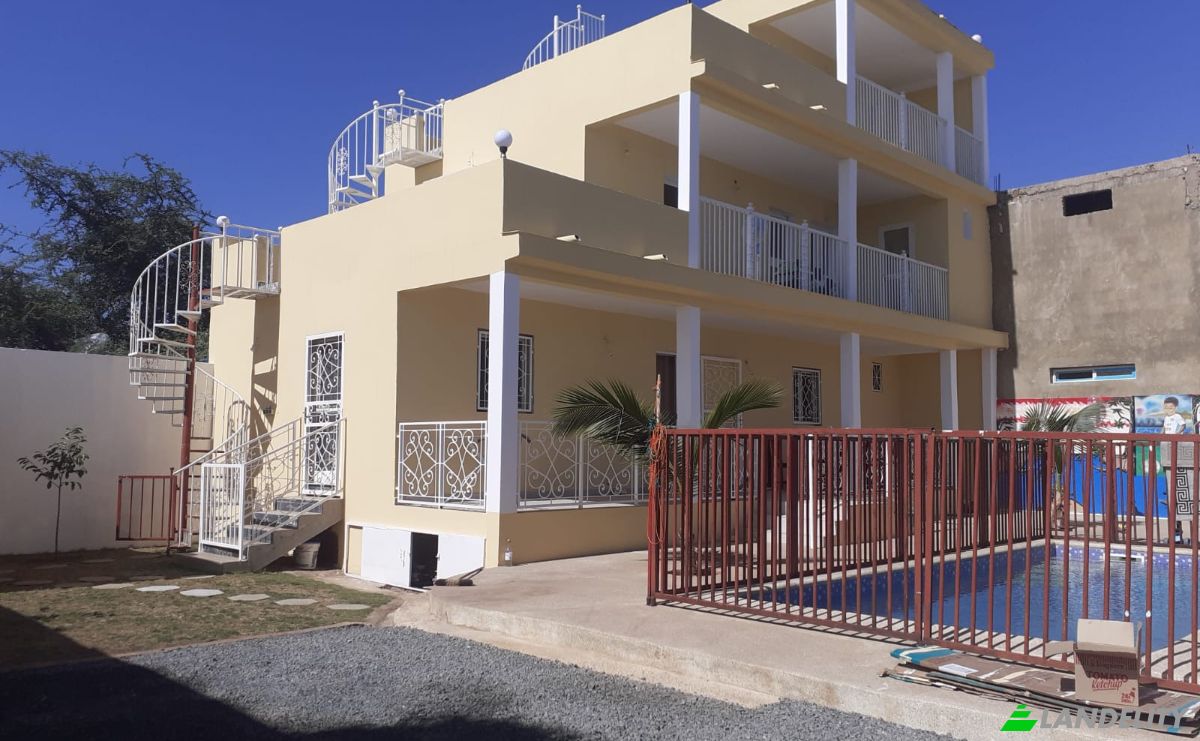 Townhouse for Sale Ouoran, Mbour, Thies Region, Senegal. Photo 1