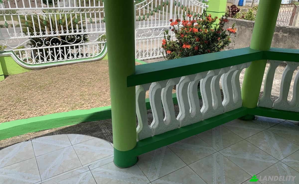 Bungalow for Sale bogue village, 961 Fisher Cres, Montego Bay, St James Parish, Jamaica. Photo 11