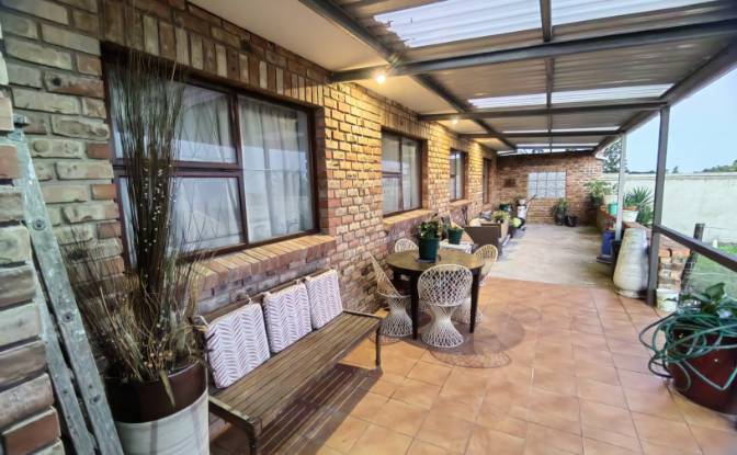 Single Family Home for Sale - Gqeberha, South Africa