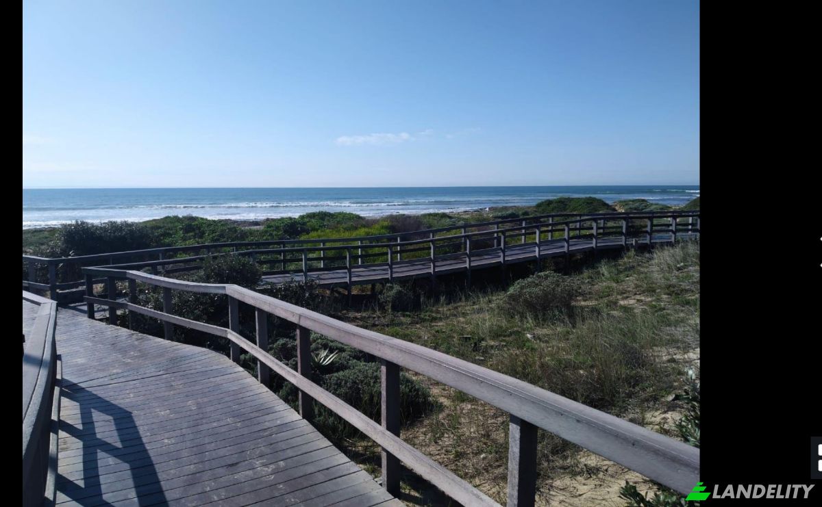 Apartment for Sale 35 Humewood Rd, Humewood, Gqeberha, Nelson Mandela Bay Metropolitan Municipality, Eastern Cape, South Africa, 6013. Photo 11