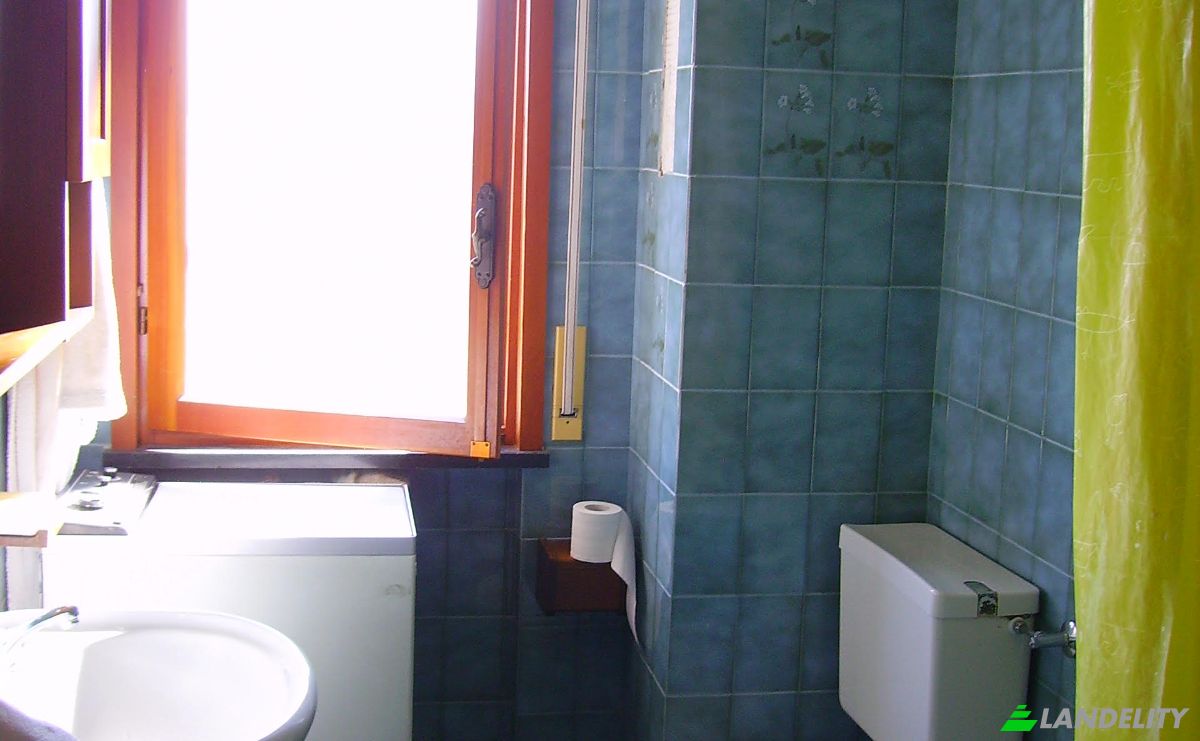 Apartment for Sale Via Guido Rossa, 17027 Pietra Ligure SV, Pietra Ligure, Province of Savona, Liguria, Italy. Photo 5