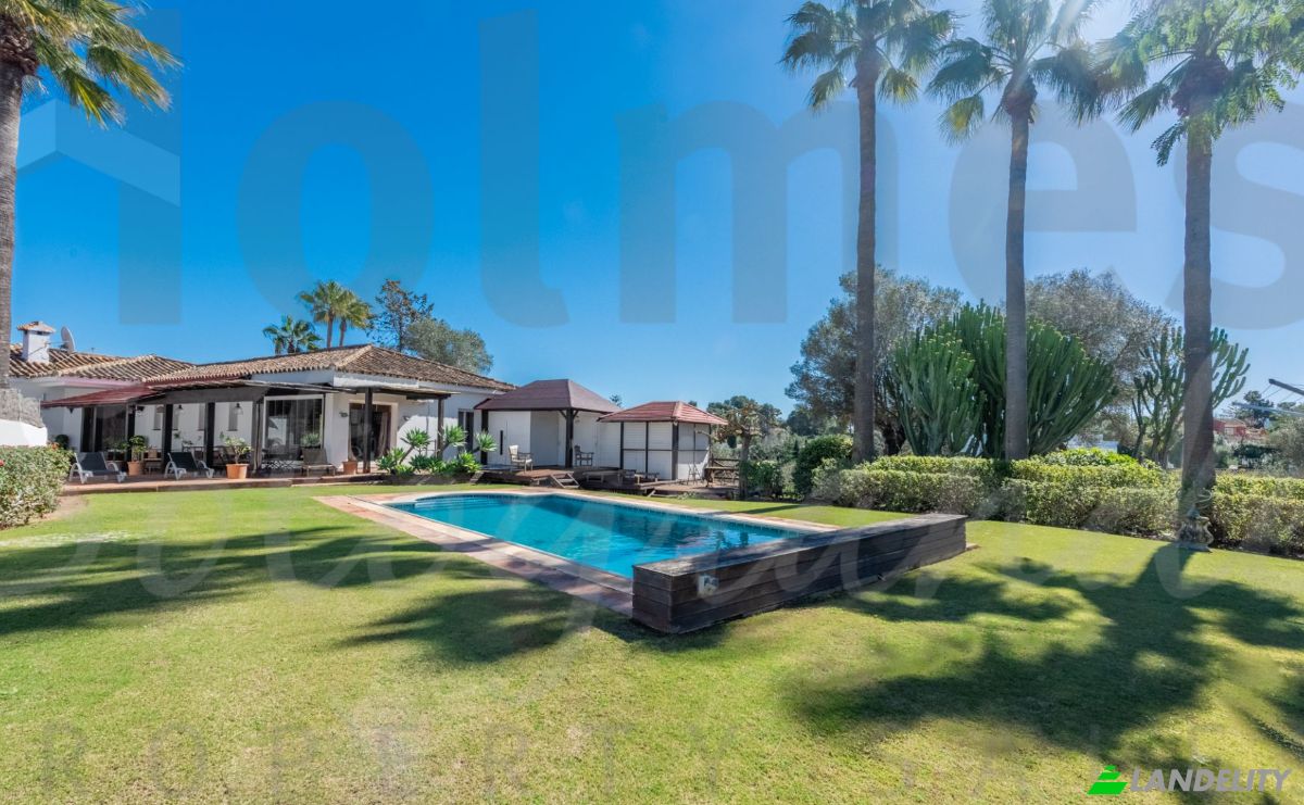 Villa for Sale C Breda, San Roque, Cadiz, Andalusia, Spain. Photo 1